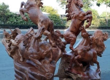 Nghệ thuật điêu khắc tượng gỗ