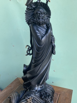 Đạt Ma Quá Hải- gỗ mun sừng qúy hiếm. Kt 50cm 22cm 16cm 