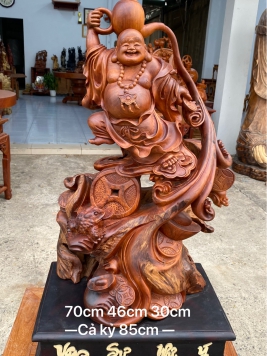 Di lạc gỗ ngọc am . Thơm khắp phố 