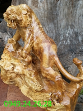 Mãnh Hổ Nu Nhiến . kt 46cm 46cm 24cm 