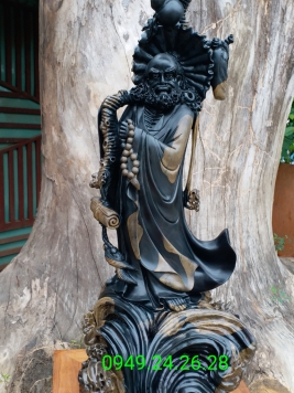 Đạt Ma Quá Hải. Gỗ Mun Sừng quý hiếm , kt81cm 36cm 30cm 