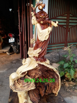 Đạt Ma Sư Tổ..Gỗ Cẩm Víp.  Kt 126cm 66cm 28cm 