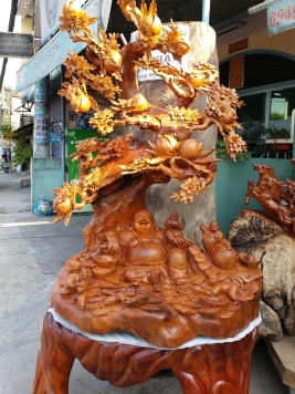 Di lạc gỗ hương  . kt 160cm 110cm 80cm . cả đôn 220cm