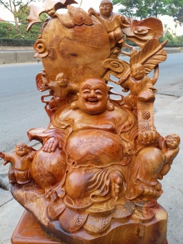 Di lạc gỗ hương có nu . kt 48cm 58cm 42cm