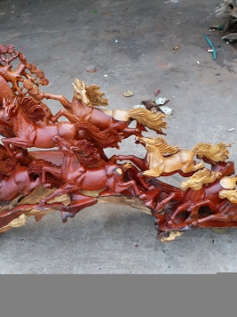 Bát Mã Phi Thiên .... Gỗ Cẩm . kt 112cm 68cm 26cm 