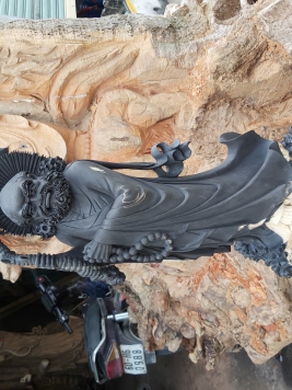 Đạt Ma Quá Hải.  Gỗ Mun Đen...đang chế tác 