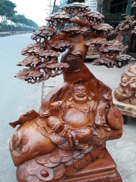 Di Lặc ngồi gốc tùng - Gỗ hương