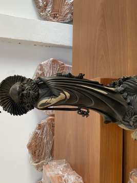 Đạt ma gỗ mun sừng 