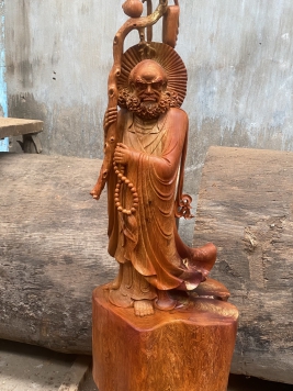 Đạt ma gỗ hương việt 