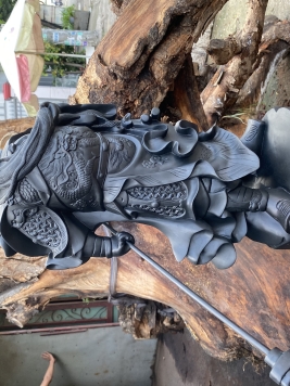 Quan công gỗ Mun Sừng 