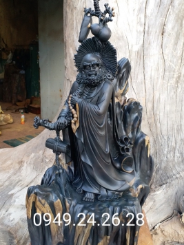 Đạt Ma gỗ Mun Sừng quy hiếm  . 