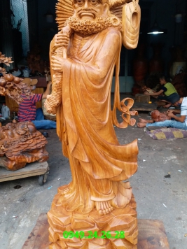 Đạt Ma Sư Tổ  . Gỗ gõ đỏ  . Kt 156cm 50cm 45cm 