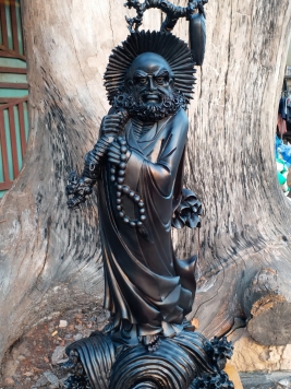 Đạt Ma gỗ Mun Sừng quy hiếm  . 70cm 31cm 22cm 