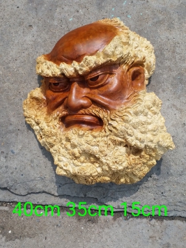 Điện Tổ gỗ nu Nghiến.  