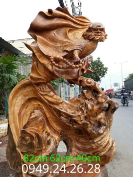 Đạt ma du mây - Gỗ pơ mu