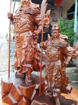 Quan công trấn ải - Gỗ hương