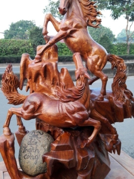 Song mã uyên ương - Gỗ hương