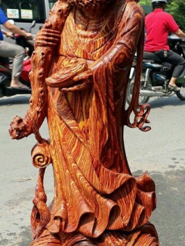 Đạt ma - Gỗ cẩm